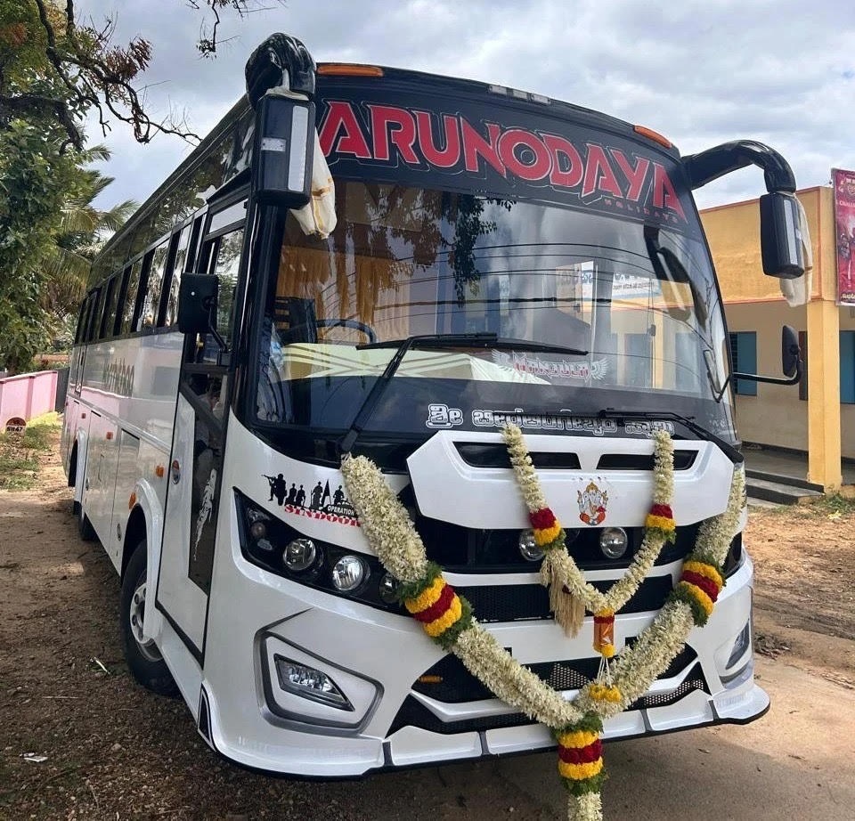 The Ultimate Guide to 25-Seater Minibus Rental in Bangalore: Your Gateway to Garden City Adventures